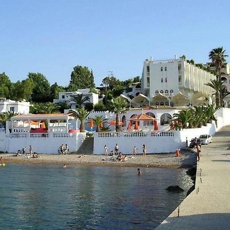 Villa Galanis By The Sea Niforeika Exteriör bild